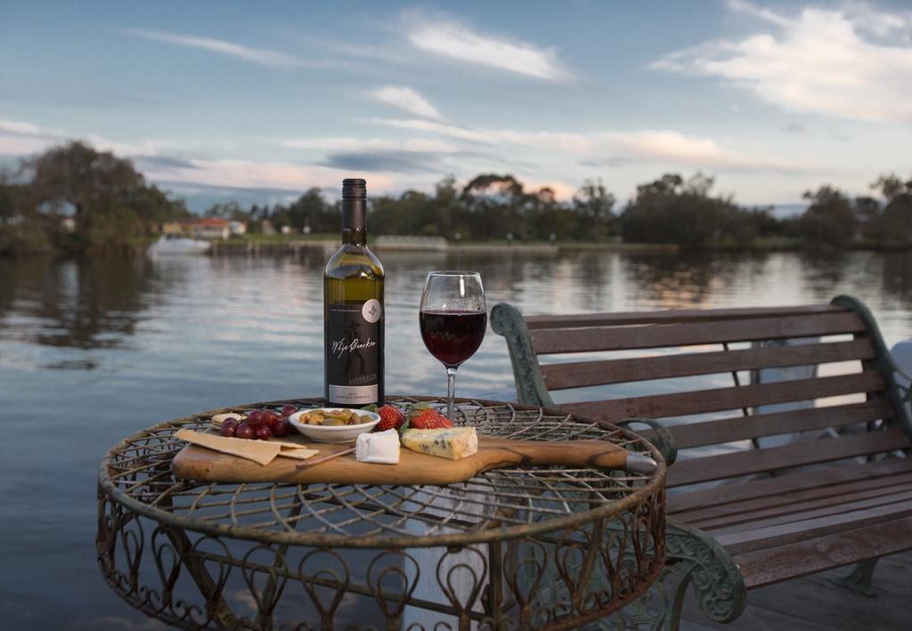 Murray River Lodge Luxury Boutique Accommodation B&B - Adults Only North Yunderup Exterior foto
